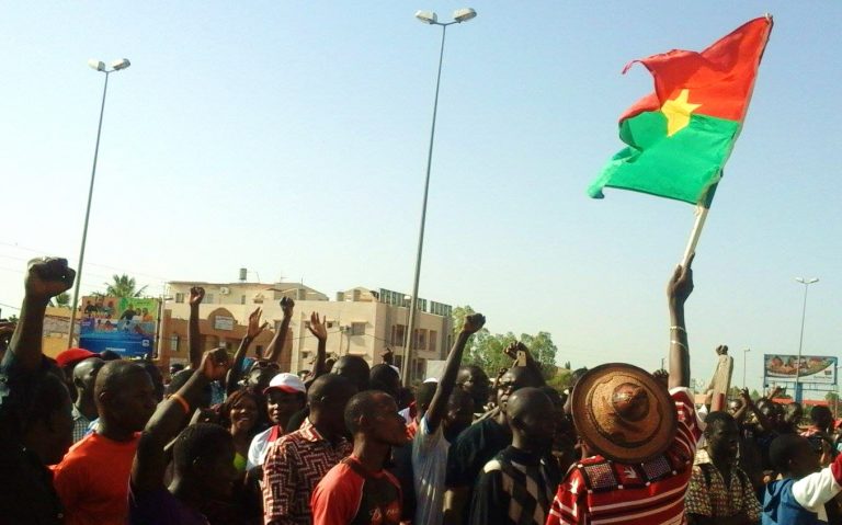 Pourquoi les élections au Burkina Faso sont-elles importantes ? (RTBF)