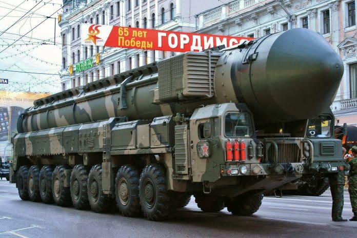 2022-10-05-Declic-RTBF-YQ-risque-guerre-nucléaire-Russie