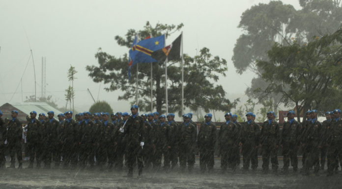 Les effets des changements climatiques sur les opérations de maintien de la paix – Vers une adaptation nécessaire cérémonie de remise de décorations aux soldats du Bataillon indien de la MONUSCO - 2014 Crédit : MONUSCO - Equipe photo