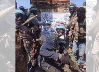 Des soldats des Forces armées soudanaises à Habila dans le Kordofan,