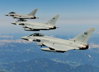 Les exportations d’armes de l’Allemagne : contradictions et ambiguïtés d’une politique revendiquée comme « restrictive et responsable » Deux avions de combat Eurofighter saoudiens volant en formation avec un Eurofighter autrichien en 2011