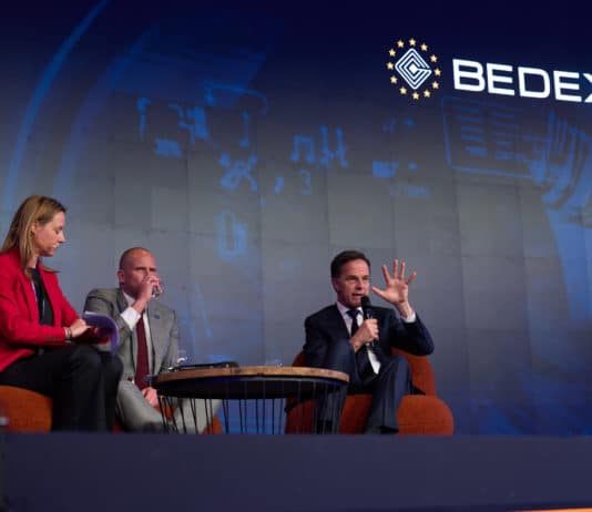 Au BEDEX, le premier salon belge de la défense, l’industrie de l’armement fait son autopromotion