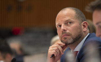 Doit-on investir massivement dans la Défense ? Pour Christophe Wasinski, « il y a d’autres problèmes plus urgents » (La Première, RTBF)